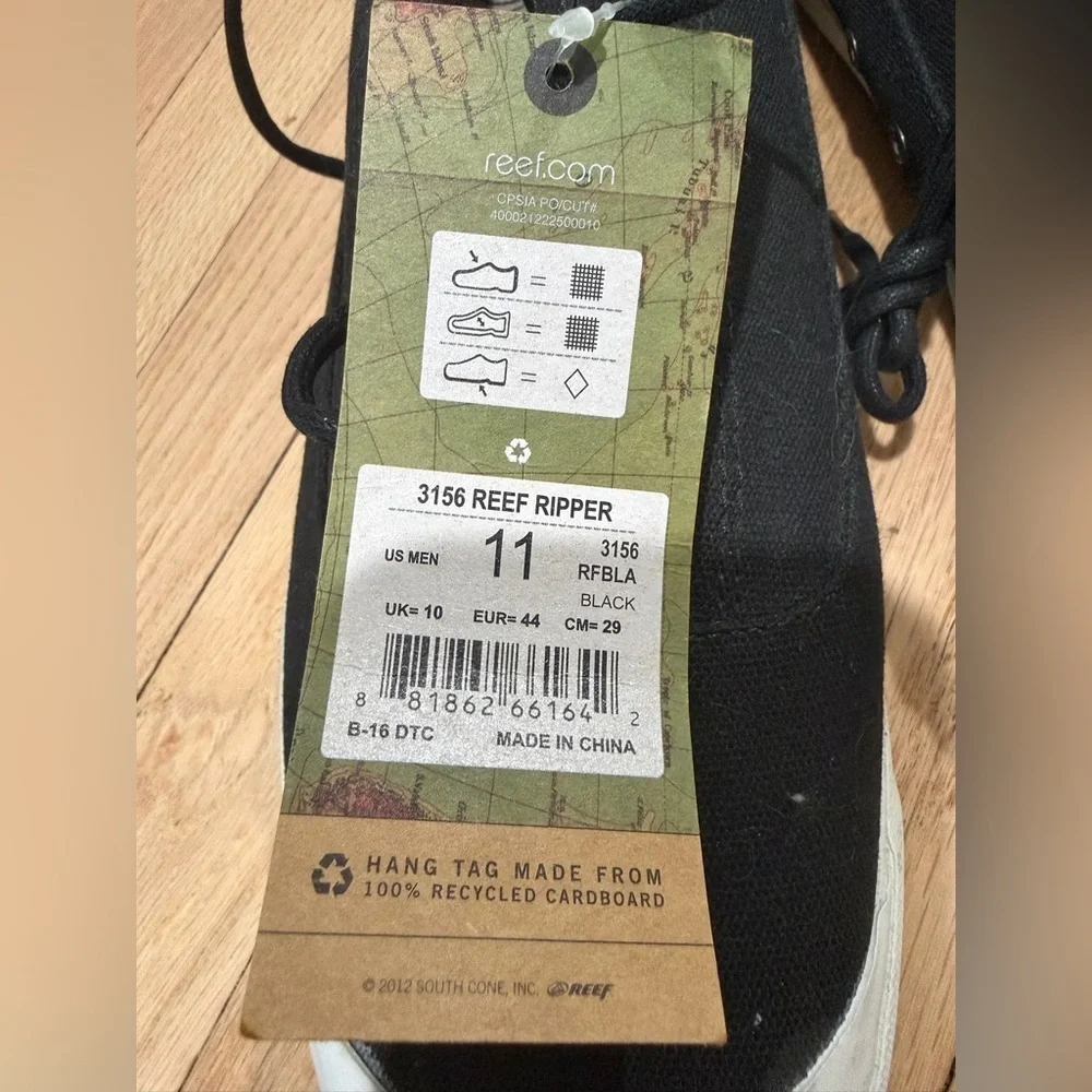 Reef Black Canvas Sneakers with White Soles Size 11 NWT